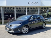 Toyota Auris - 1.8 Hybrid Dynamic | Navigatie, Parkeersensoren, Stoelverwar
