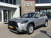 Toyota Corolla Cross - HYBRID 200 DYNAMIC STOEL/STUURVERW PARK-SENSOREN BLIND-SPOT 