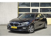 BMW 1-serie - 118i Automaat! 5drs Business Edition BJ2022 Lmv 16" | Led V+