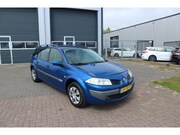 Renault Mégane - Grand Tour 1.6-16V Business Line LPG-G3 MOTOR MIET 100%