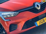 Renault Clio - 1.6 E-Tech Hybrid 140 Intens - Valencia Orange - Carplay/Cru