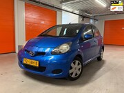 Toyota Aygo - 1.0-12V Comfort | | Rijd & Schakelt goed