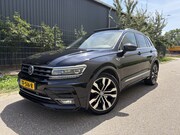 Volkswagen Tiguan - 2.0 TSI 4Motion Highline / AUTOMAAT / R-LINE / PANORAMADAK /
