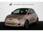 Fiat 500 - La Prima 42 kWh Pano Leder Stoelverwarming JBL Camera Apple