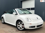 Volkswagen Beetle Cabrio - 1.6 Trendline