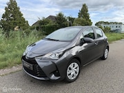 Toyota Yaris - 1.5 Hybrid Dynamic / Invalide Auto / Cam / Navi