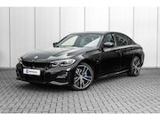 BMW 3-serie - 330e High Executive 292 PK | M Sport | Panoramadak | Voorsto