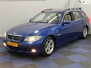 BMW 3-serie - Touring 325i High Executive / ZEER NETTE AUTO / NAP / PANORA