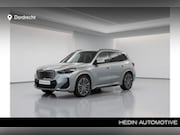 BMW iX1 - eDrive20 M-Sport Pro | Panorama | 20" | Harman Kardon | Trek