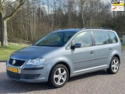 Volkswagen Touran - 1.4 TSI Trendline/5 PERS/AIRCO/PARKEERSENS ACHTER