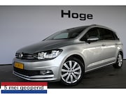 Volkswagen Touran - 1.2 TSI Highline 7 Persoons StoelMassage/verwarming Navigati
