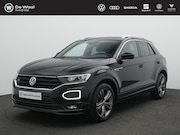 Volkswagen T-Roc - 1.5 TSI 150pk Sport Business l R-line | Achteruitrijcamera |