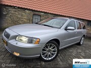 Volvo V70 - 2.4 Summum 7 persoons! auto