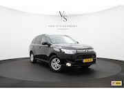 Mitsubishi Outlander - 2.0 Intense AUTOMAAT TREKHAAK PDC CRUISE
