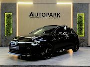 Volkswagen Golf - 1.5 eTSI 3X R-Line PANO|HARMAN KARDON|IQ LIGHTS|KEYLESS|DEAL