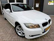 BMW 3-serie - Touring 320i Luxury Line / Navi / PDC / Leder / AUT / Stoelv