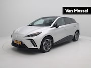 MG MG4 Electric - Luxury 64 kWh | Apple Carplay - Android Auto | Camera | Led