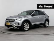 Volkswagen T-Roc - 1.5 TSI R-Line Business 150PK | Automaat | Navigatie | Adapt