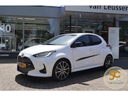 Toyota Yaris - 1.5 HYBRID GR-SPORT NL-AUTO 1E EIG. DODEHOEK DETECTIE KEYLES
