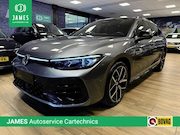 Volkswagen Passat - Variant 1.5 eTSI R-Line Edition PHEV|PANO|TREKHAAK|NAVI|CARP