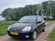 Ford Fiesta - 1.6-16V First Edition