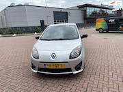 Renault Twingo - 1.2-16V Collection Airco rijd en schakelt goed