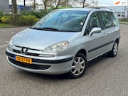 Peugeot 807 - 2.0 SR/7/Clima/Trekhaak