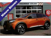 Peugeot 2008 - 1.2 PureTech 130 pk/ Camera / Afn. Trekhaak / 4seizoens/ 12