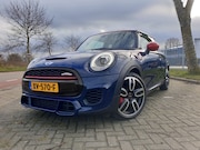 MINI John Cooper Works - - 2.0 JCW-Pack 231PK, JCW pro uitlaat, Harmon Kardon