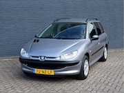 Peugeot 206 - 1.4 Pop' Art Trekhaak Nieuwe distributie winterset airco