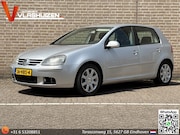 Volkswagen Golf - 1.6 FSI Sportline | Climate |