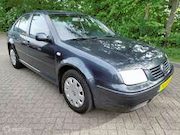Volkswagen Bora - 1.6-16V 105 PK Comfortline Airco - Cruise.