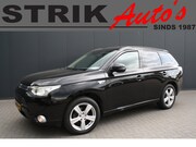 Mitsubishi Outlander - 2.0 PHEV Instyle - SCHUIFDAK - LEDER - TREKHAAK - NAVIGATIE 