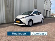 Toyota Aygo - 1.0 VVT-i X-play Achteruitrijcamera Airco