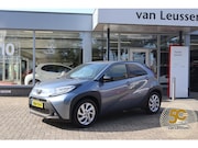 Toyota Aygo X - 5-DEURS CLIMA KEYLESS STOELVERW PARK.SENSOREN V+A CAMERA AD-