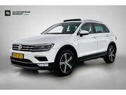Volkswagen Tiguan - 2.0 TSI 4Motion Highline | 220PK | VOL!! | PANO | DIG DASH |