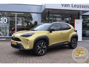 Toyota Yaris Cross - 1.5 HYBRID LAUNCH EDITION NL-AUTO 1E EIGENAAR LEDEREN BEKLED