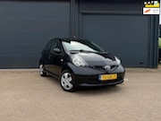 Toyota Aygo - 1.0 | 5 Deurs | Centrale Vergrendeling| E-Ramen |