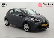 Toyota Aygo - 1.0 VVT-i x-play | Fietsensteun | Navigatie | Airco | Camera