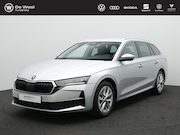 Skoda Octavia - Combi 1.5 TSI 116pk DSG MHEV Selection | Achteruitrijcamera