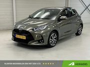 Toyota Yaris - 1.5 Hybrid First Edition / Automaat / Trekhaak