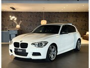 BMW 1-serie - M135i xDrive I M-Pakket I Automaat I Groot Navi