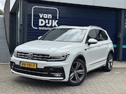Volkswagen Tiguan - 1.4 TSI ACT Highline Panoramadak Trekhaak R-line DSG 19 inch