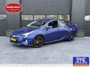 Toyota Prius - 1.8 First Edition Hybrid Head UP Stoelverwarming Blindspot
