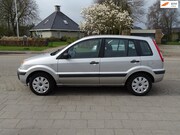 Ford Fusion - 1.4-16V Cool & Sound