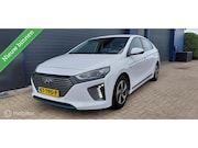 Hyundai Ioniq - 1.6 GDi hybrid , Camera, Adaptive, Infinity audio