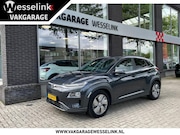 Hyundai Kona - EV Premium 64 kWh | SOH 100% | Stoelverw. + ventilatie | Pre