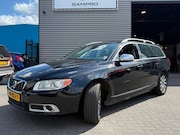 Volvo V70 - 1.6 T4 Limited Edition