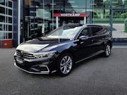 Volkswagen Passat - VARIANT 1.4 TSI GTE PANO-DAK/ZWENK.TREKHAAK/CAMERA/H+K/ACC/S