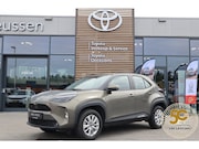 Toyota Yaris Cross - 115 HYBRID DYNAMIC STOEL/STUURVERW BLIND-SPOT PARK-SENSOREN